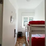 Airporto Ostello *