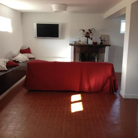 艾尔博托旅馆 Maía