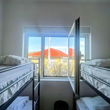 艾尔博托旅馆 *