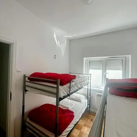Airporto Auberge de jeunesse Maía