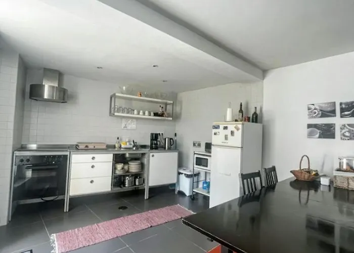 Airporto Hostel Maía