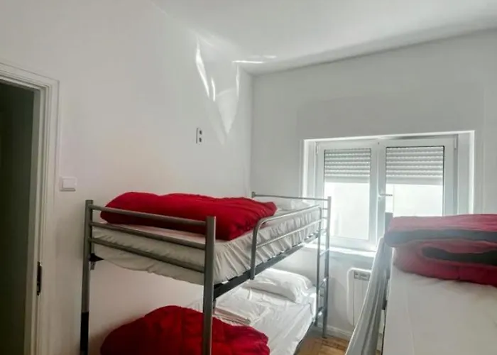 Airporto Hostel Maía